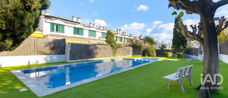 Casa 4 habitaciones de 246 m² en Sant Andreu de Llavaneres (08392)