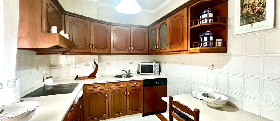 Building in Lepe (21440) of 201 m²