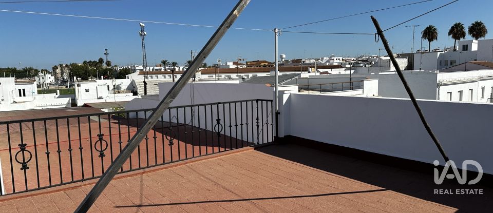 Building in Lepe (21440) of 201 m²