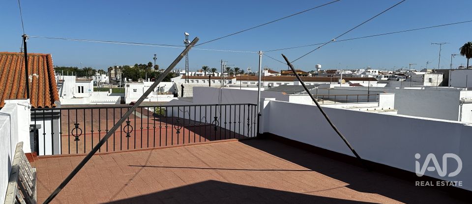 Building in Lepe (21440) of 201 m²