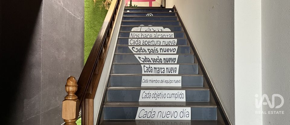 Botiga / Local comercial de 1.511 m² a Carballo (15100)