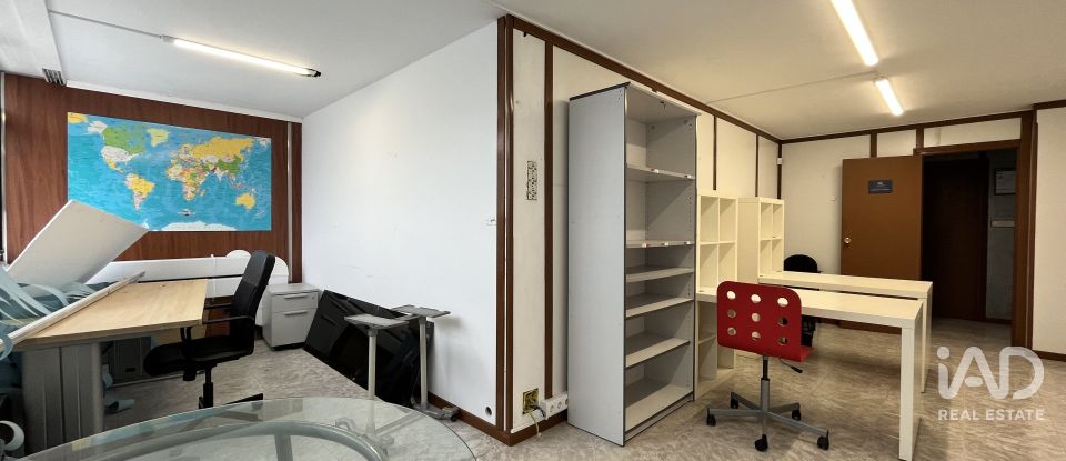 Botiga / Local comercial de 1.511 m² a Carballo (15100)