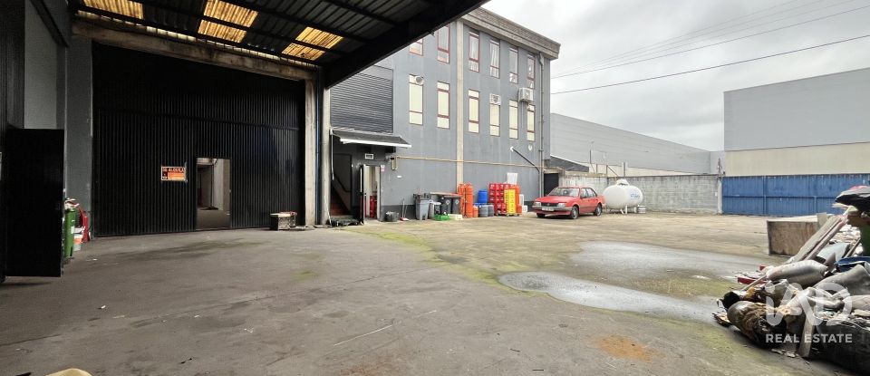 Botiga / Local comercial de 1.511 m² a Carballo (15100)