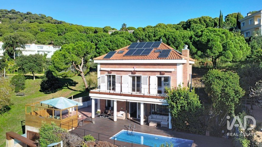 Casa 6 habitacions de 354 m² a Teià (08329)