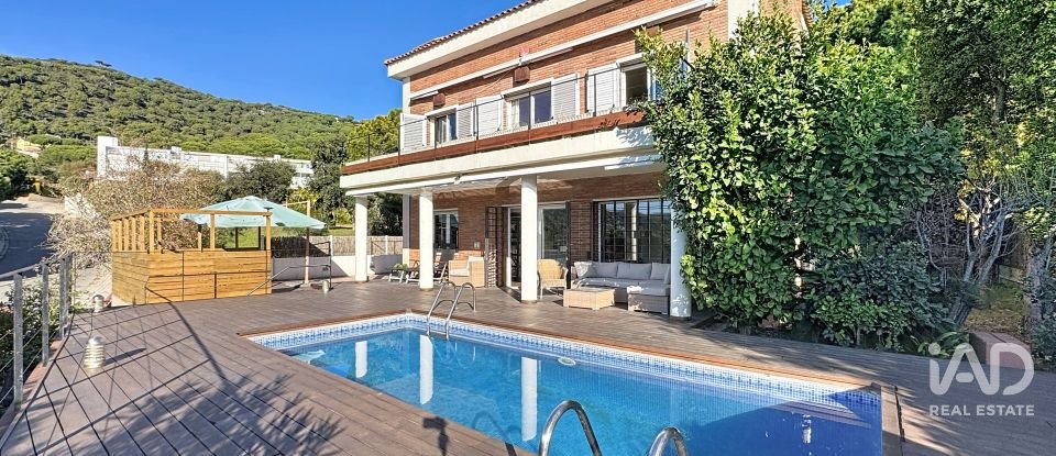 Casa 6 habitacions de 354 m² a Teià (08329)