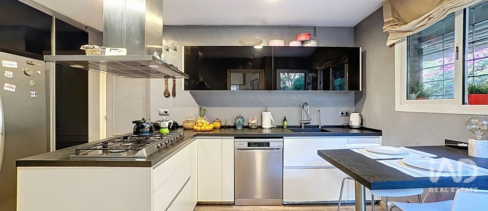 Casa 6 habitacions de 354 m² a Teià (08329)