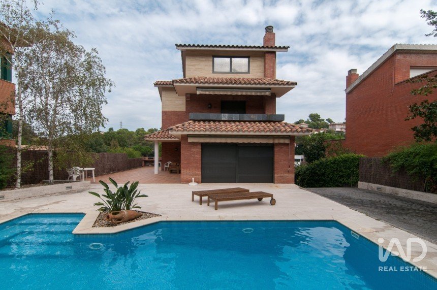 Maison 5 chambres de 348 m² à Sant Cugat del Vallès (08198)