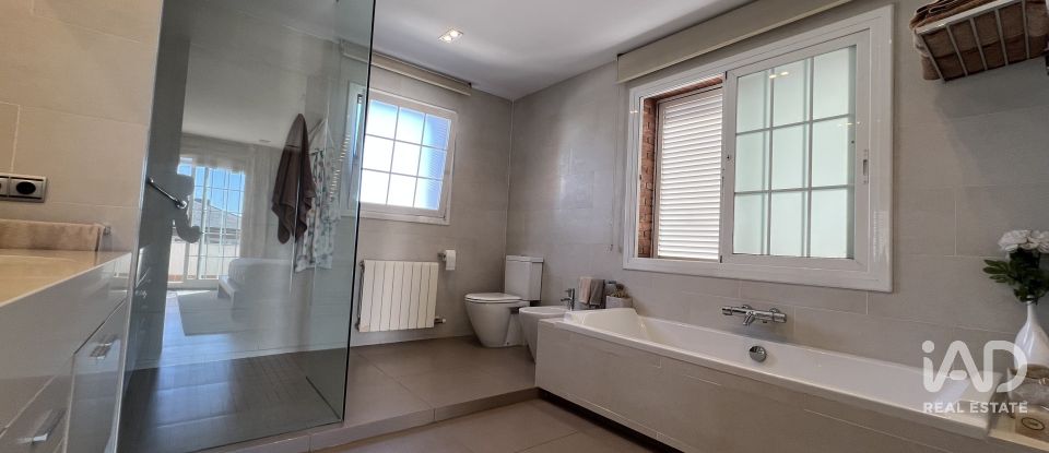 Cottage 4 bedrooms of 397 m² in Palau-Solita I Plegamans (08184)