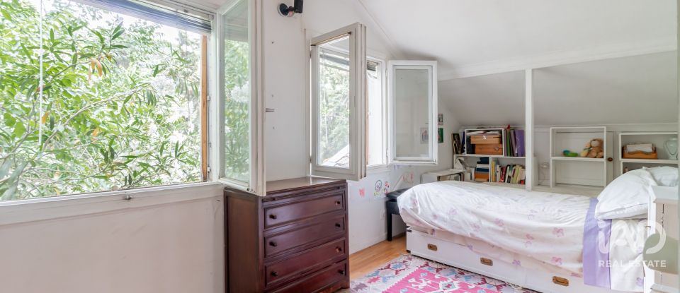 Cottage 5 bedrooms of 250 m² in Club Encinas (28669)