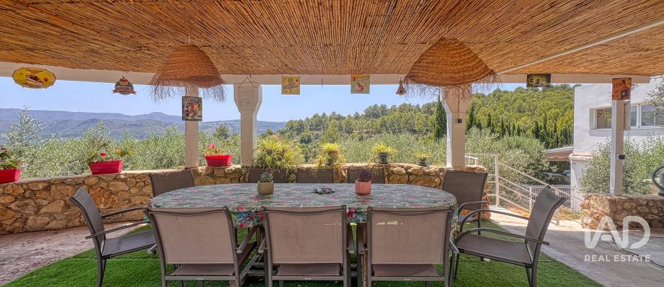 Casa 3 habitaciones de 393 m² en Beniarbeig (03778)