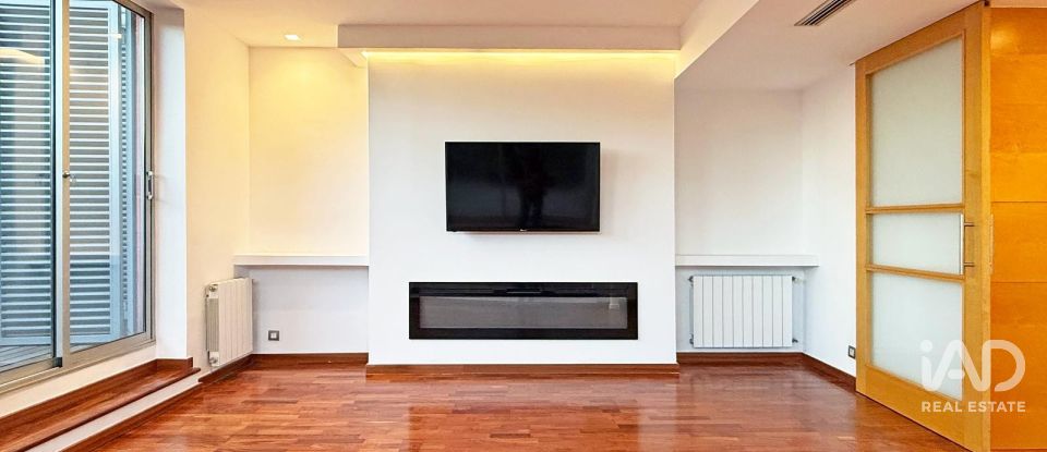 Piso 2 habitaciones de 84 m² en Barcelona (08011)