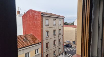 Pis 3 habitacions de 83 m² a León (24004)