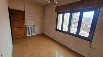 Pis 3 habitacions de 83 m² a León (24004)