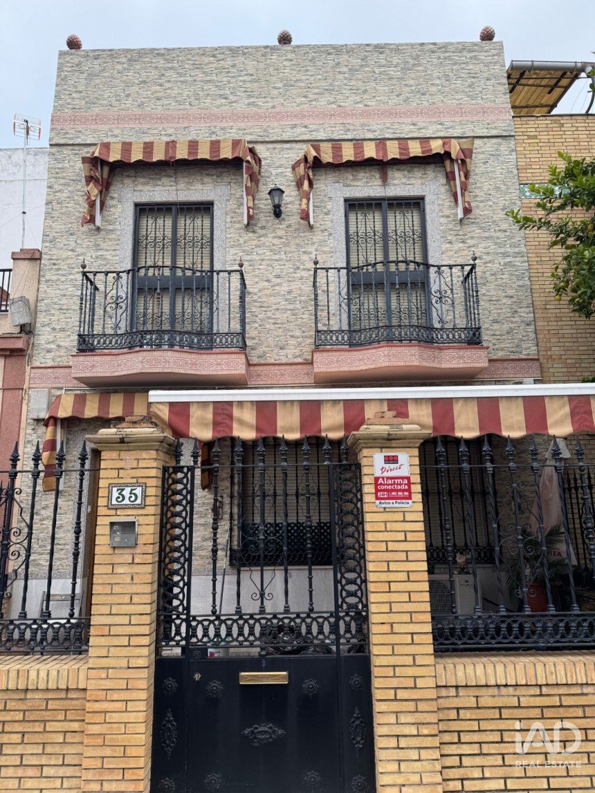 Casa 4 habitacions de 309 m² a Sevilla (41008)