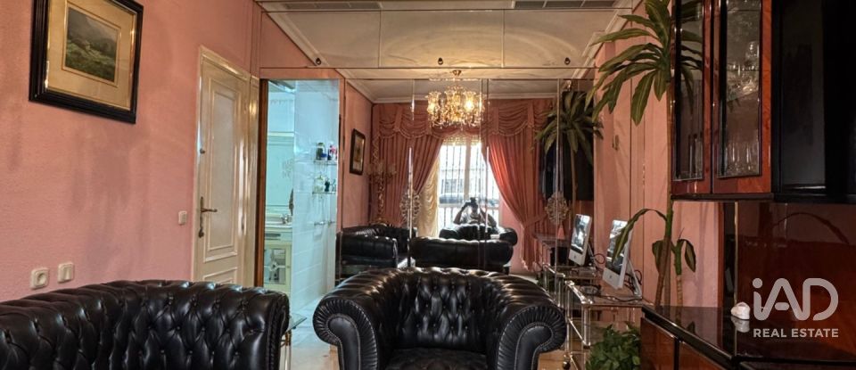 Casa 4 habitacions de 309 m² a Sevilla (41008)