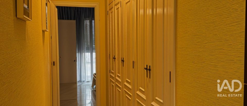 Casa 4 habitacions de 309 m² a Sevilla (41008)