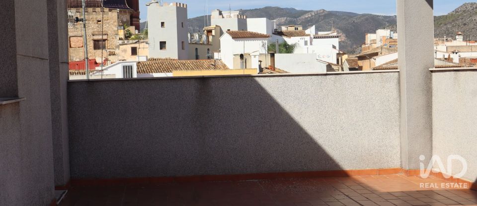 Edificio de 1.375 m² en Pego (03780)