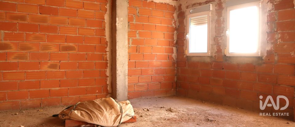 Edificio de 1.375 m² en Pego (03780)