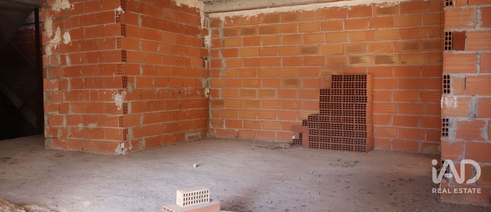 Edificio de 1.375 m² en Pego (03780)