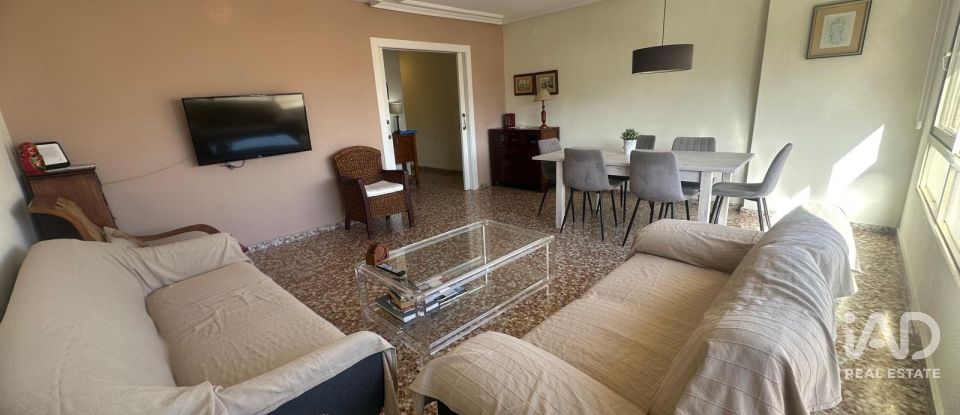 Pis 3 habitacions de 102 m² a Alicante/Alacant (03013)