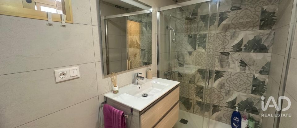 Pis 3 habitacions de 102 m² a Alicante/Alacant (03013)