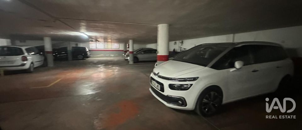 Pis 3 habitacions de 102 m² a Alicante/Alacant (03013)