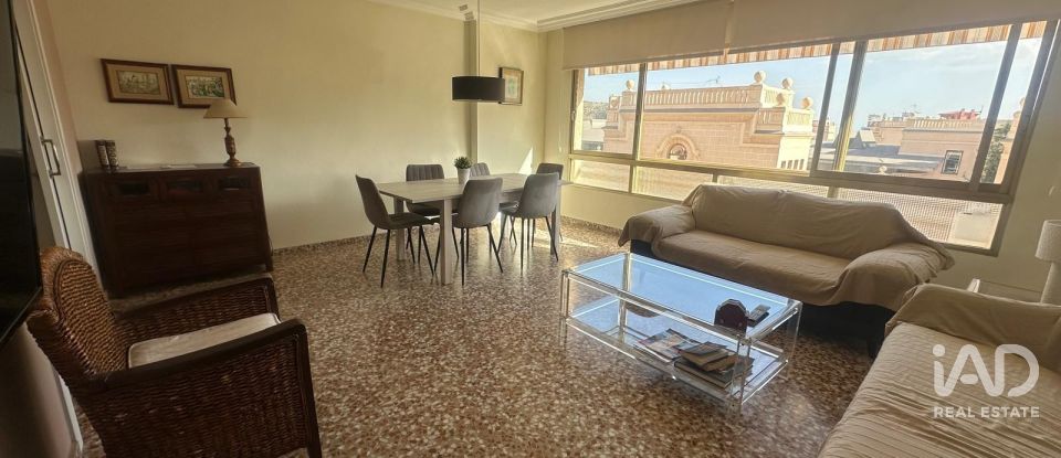 Pis 3 habitacions de 102 m² a Alicante/Alacant (03013)