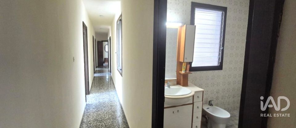 Pis 3 habitacions de 137 m² a Oliva (46780)