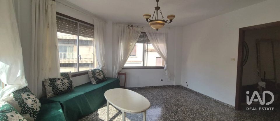 Pis 3 habitacions de 137 m² a Oliva (46780)