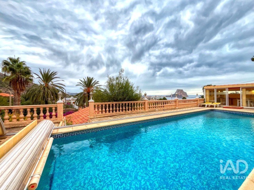 Casa de muntanya 3 habitacions de 191 m² a Calp (03710)