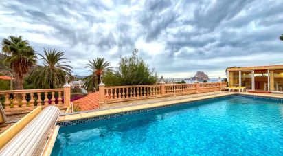 Chalet 3 habitaciones de 191 m² en Calp (03710)