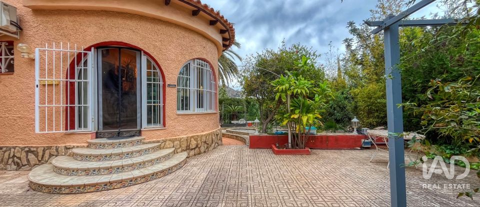 Casa de muntanya 3 habitacions de 191 m² a Calp (03710)