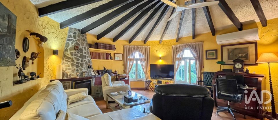 Casa de muntanya 3 habitacions de 191 m² a Calp (03710)