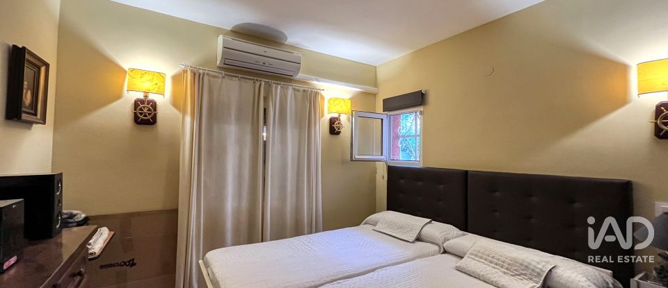 Casa de muntanya 3 habitacions de 191 m² a Calp (03710)