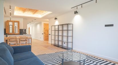 Pis 3 habitacions de 124 m² a Barcelona (08011)