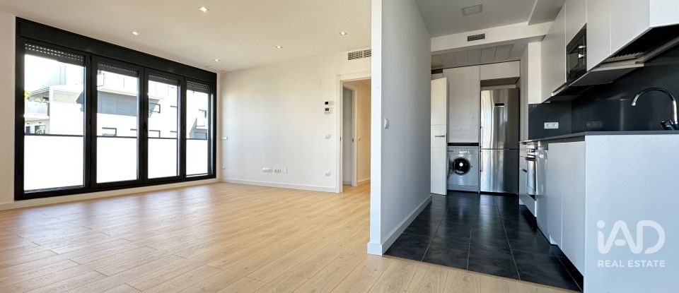 Pis 3 habitacions de 120 m² a Barcelona (08014)