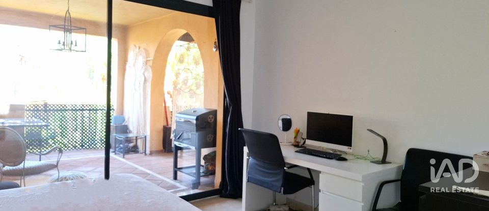 Appartement 3 chambres de 138 m² à Cancelada (29688)