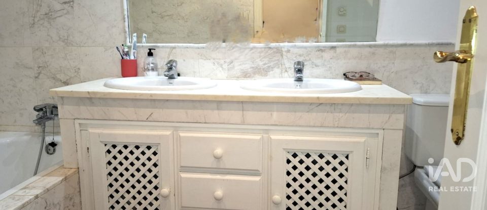 Appartement 3 chambres de 138 m² à Cancelada (29688)