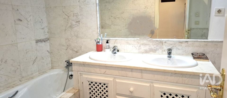 Appartement 3 chambres de 138 m² à Cancelada (29688)