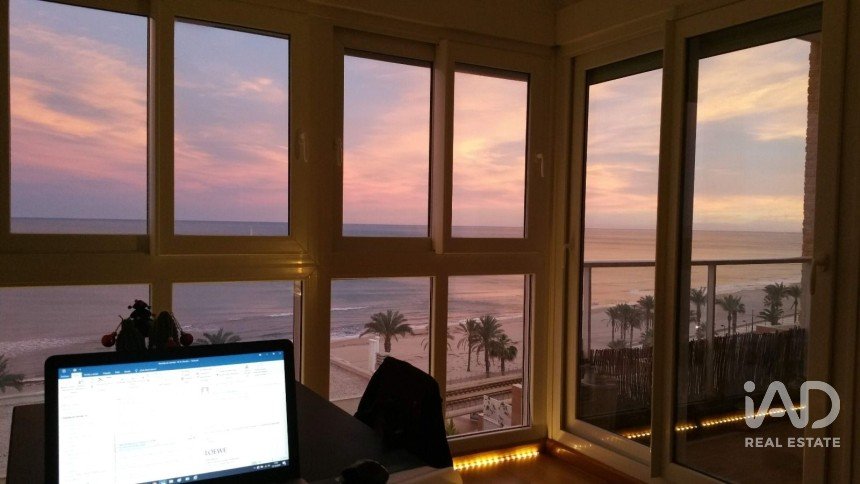 Piso 2 habitaciones de 60 m² en El Campello (03560)