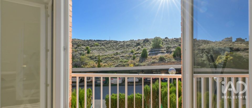 Casa 4 habitaciones de 163 m² en Alicante/Alacant (03540)