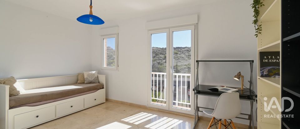 Casa 4 habitaciones de 163 m² en Alicante/Alacant (03540)