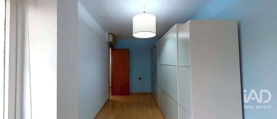 Apartment 2 bedrooms of 71 m² in Barcelona (08038)