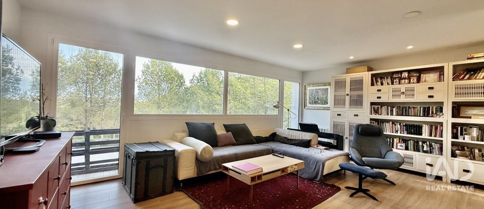 Châlet 4 chambres de 183 m² à Nucleo Orbeta (03795)