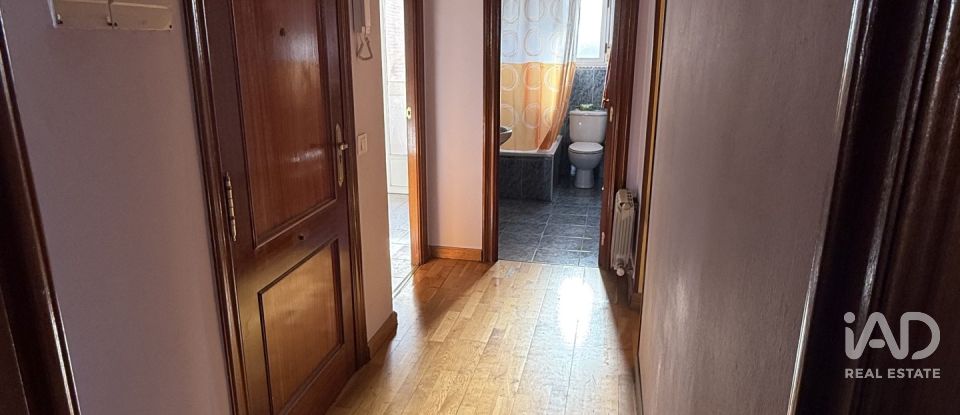 Pis 3 habitacions de 75 m² a León (24009)