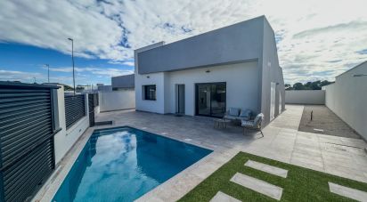 Casa 3 habitacions de 112 m² a Barrio Los Hortelanos (03191)