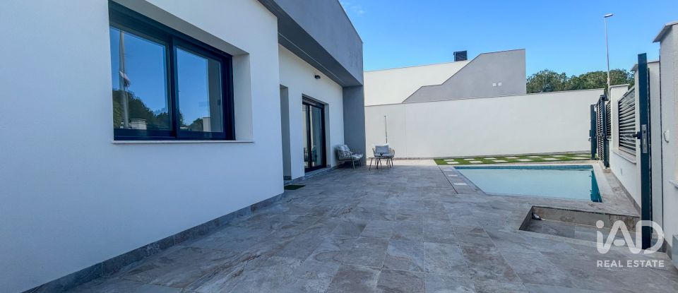 Casa 3 habitaciones de 112 m² en Barrio Los Hortelanos (03191)