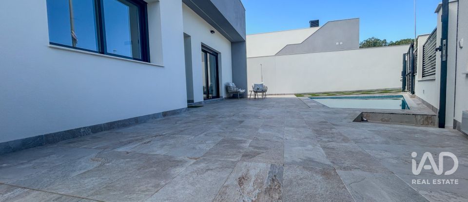 Casa 3 habitaciones de 112 m² en Barrio Los Hortelanos (03191)