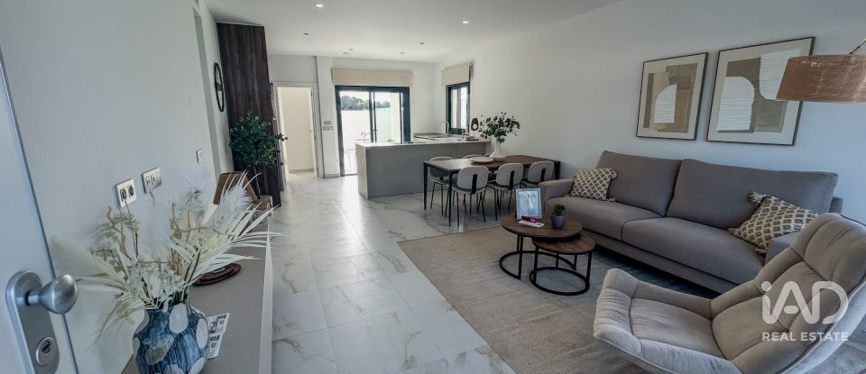 Casa 3 habitaciones de 112 m² en Barrio Los Hortelanos (03191)