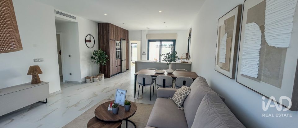 Casa 3 habitaciones de 112 m² en Barrio Los Hortelanos (03191)